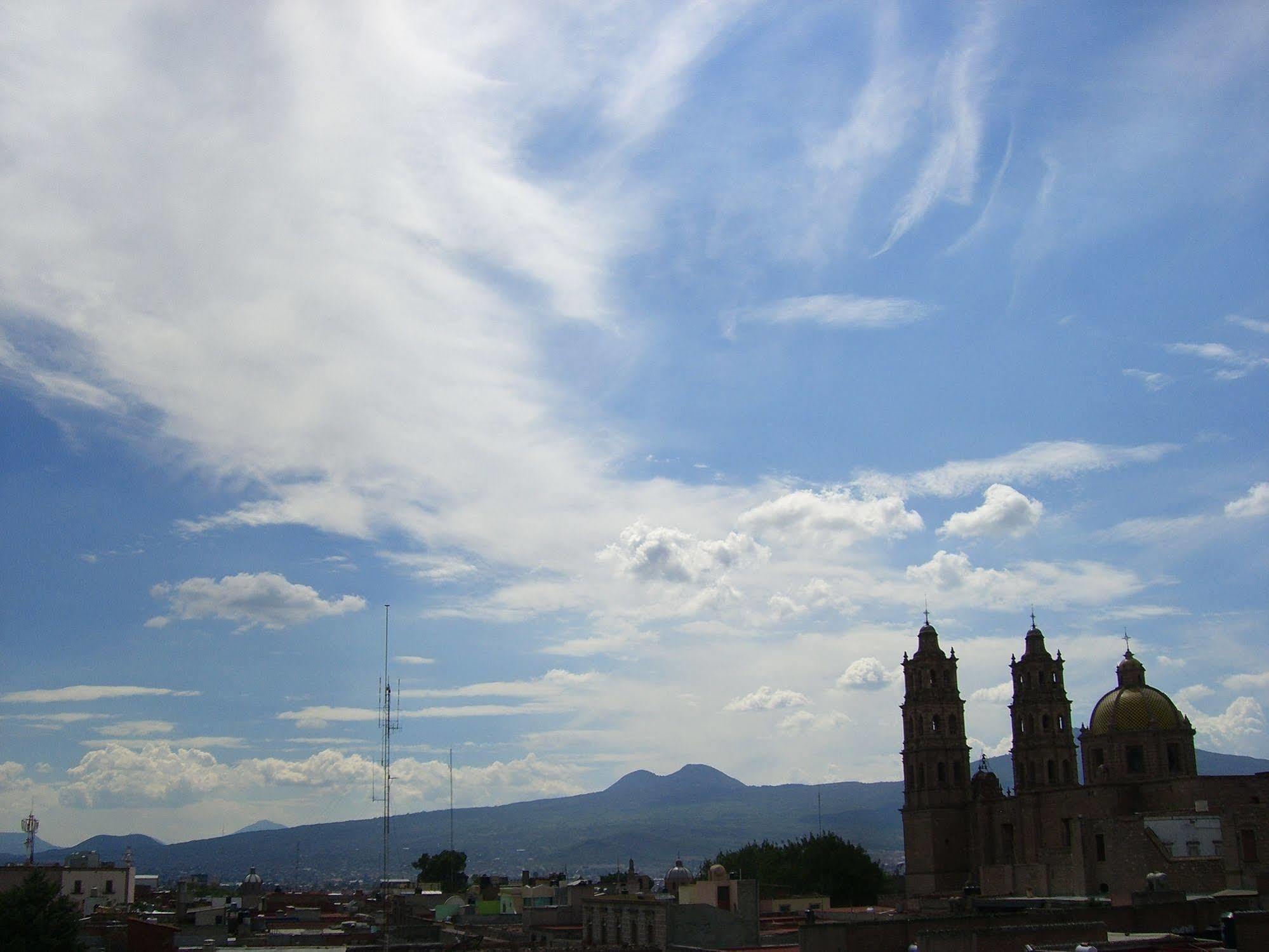 Hostal Casa Castillo Morelia Exterior foto